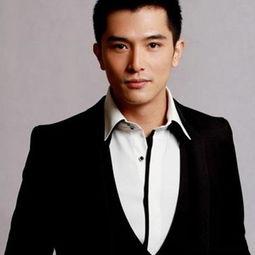 邱泽的图片,光影交错，演绎不凡风采