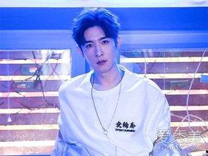 季肖冰 个人资料,才华横溢的青年才俊，揭秘其成长之路